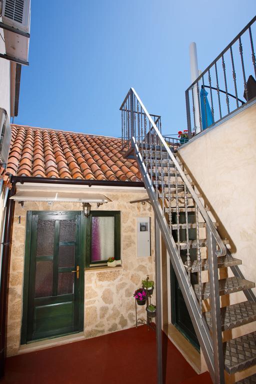 Studio Apartments Bonaca Split Exterior photo