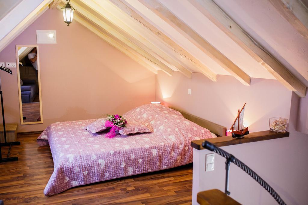 Studio Apartments Bonaca Split Exterior photo
