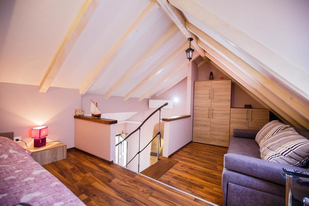 Studio Apartments Bonaca Split Exterior photo