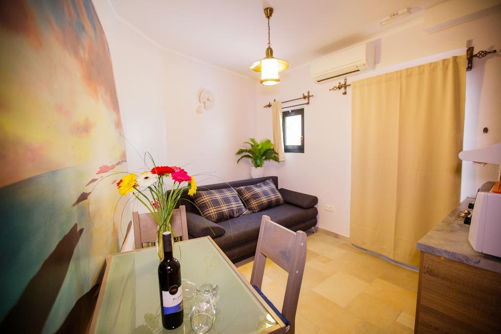 Studio Apartments Bonaca Split Exterior photo