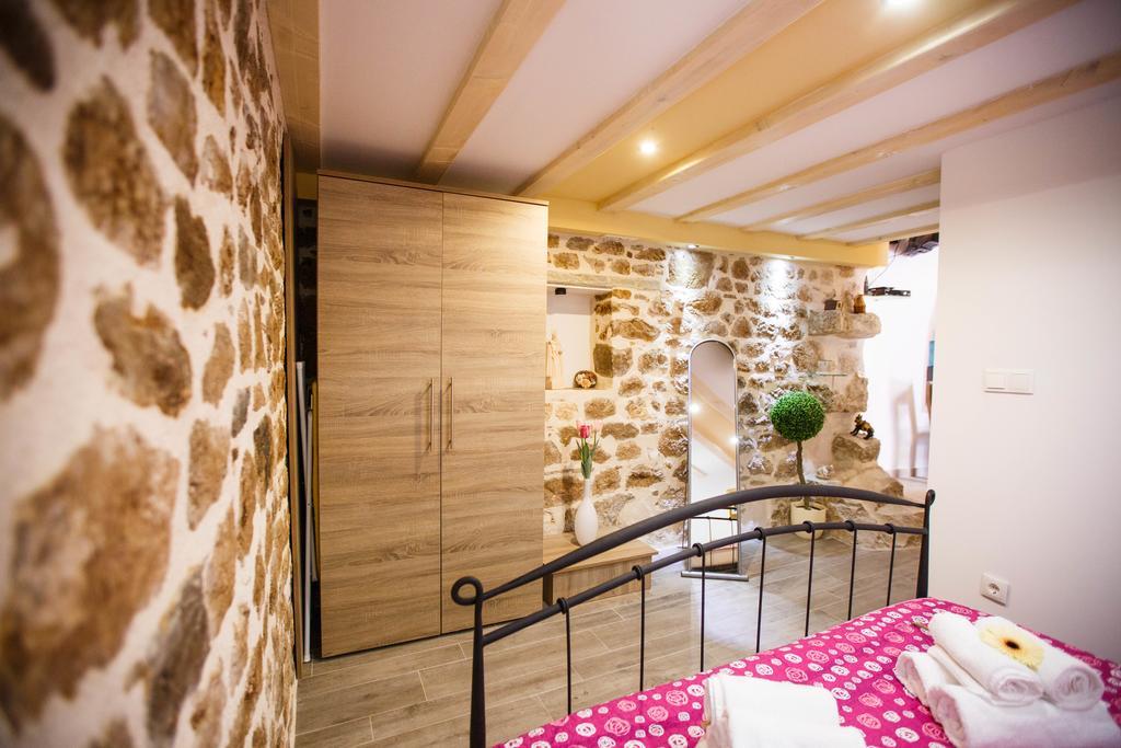 Studio Apartments Bonaca Split Exterior photo